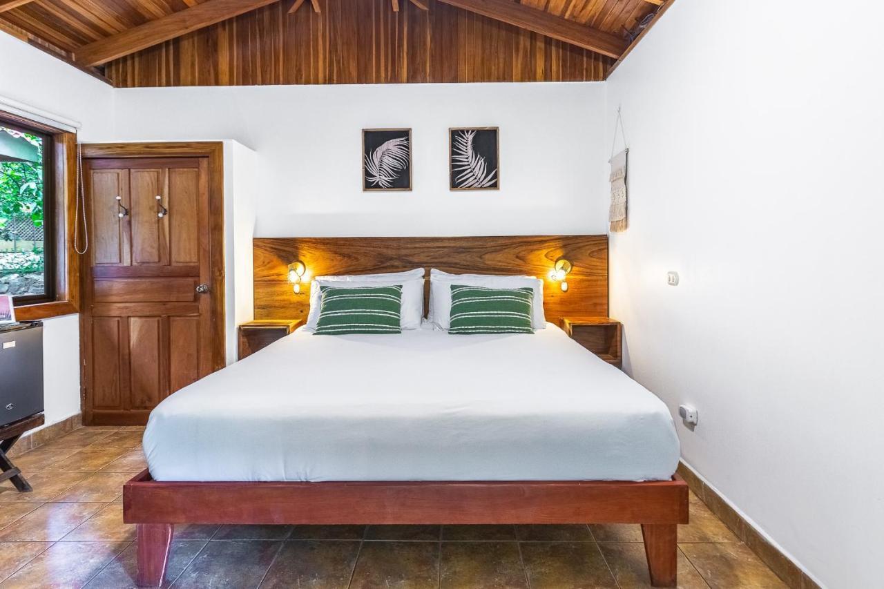 Makanas Beach Bungalows Playa Santa Teresa  Exterior photo