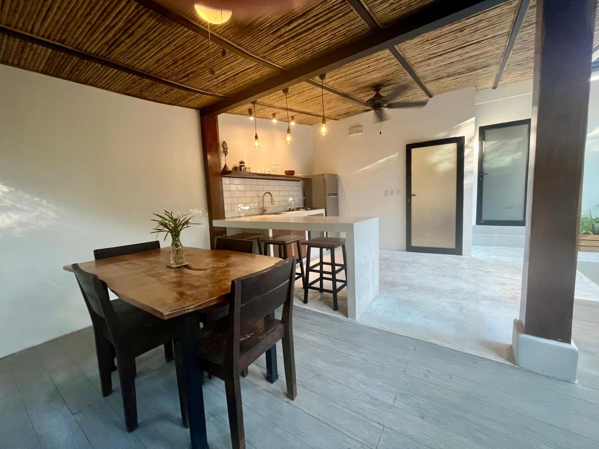 Makanas Beach Bungalows Playa Santa Teresa  Exterior photo